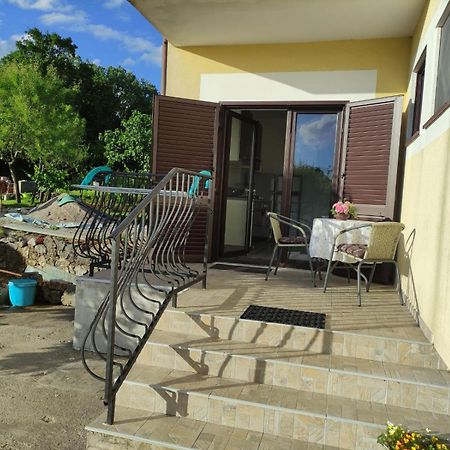 Apartmani Melia Marcelji Экстерьер фото