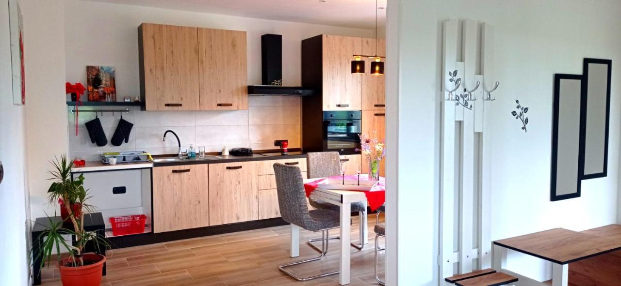 Apartmani Melia Marcelji Экстерьер фото