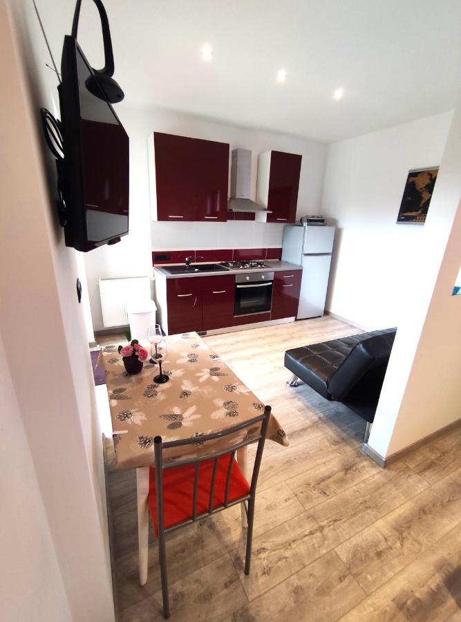 Apartmani Melia Marcelji Экстерьер фото