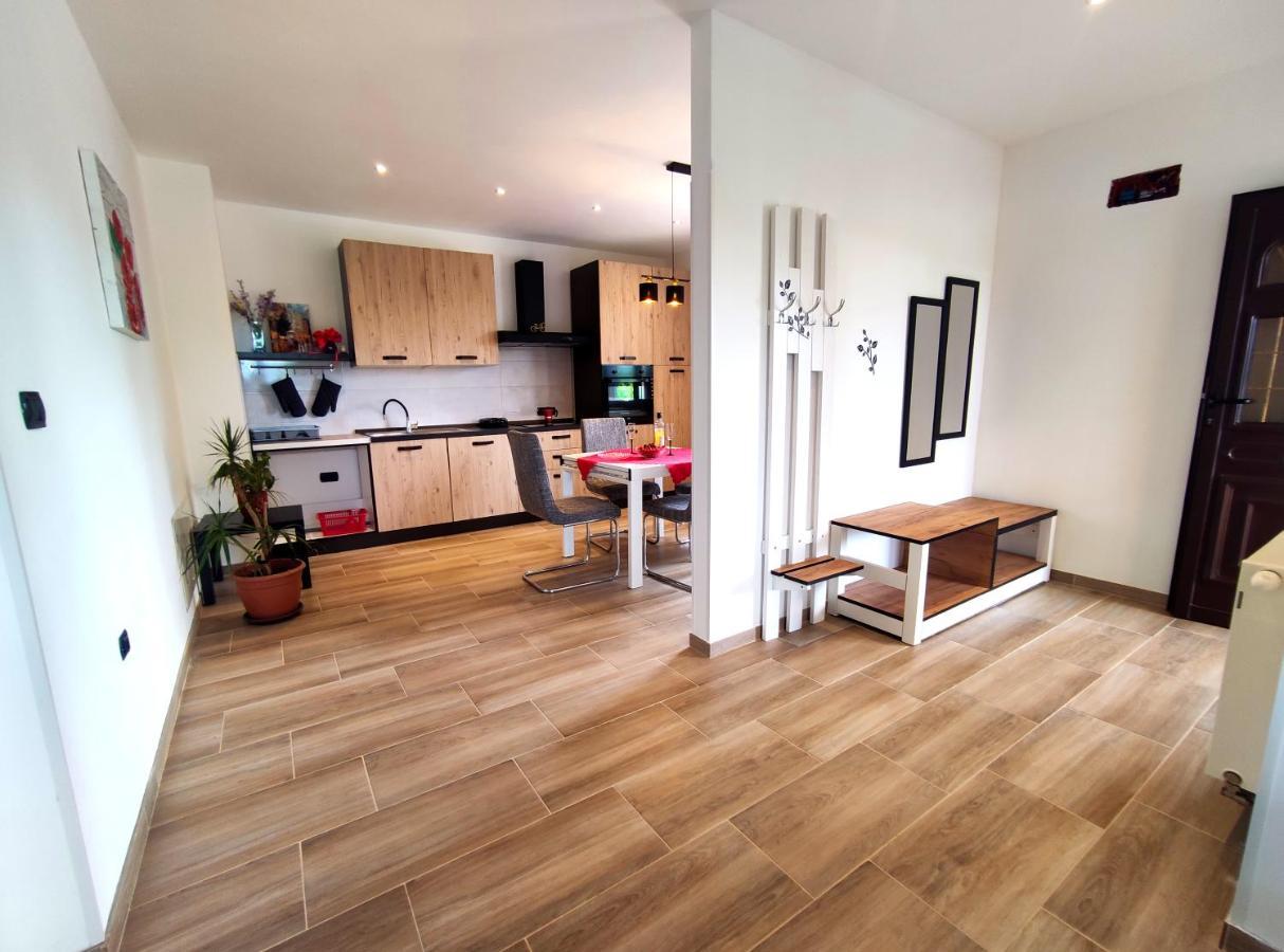 Apartmani Melia Marcelji Экстерьер фото