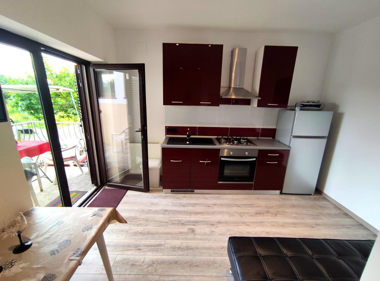 Apartmani Melia Marcelji Экстерьер фото