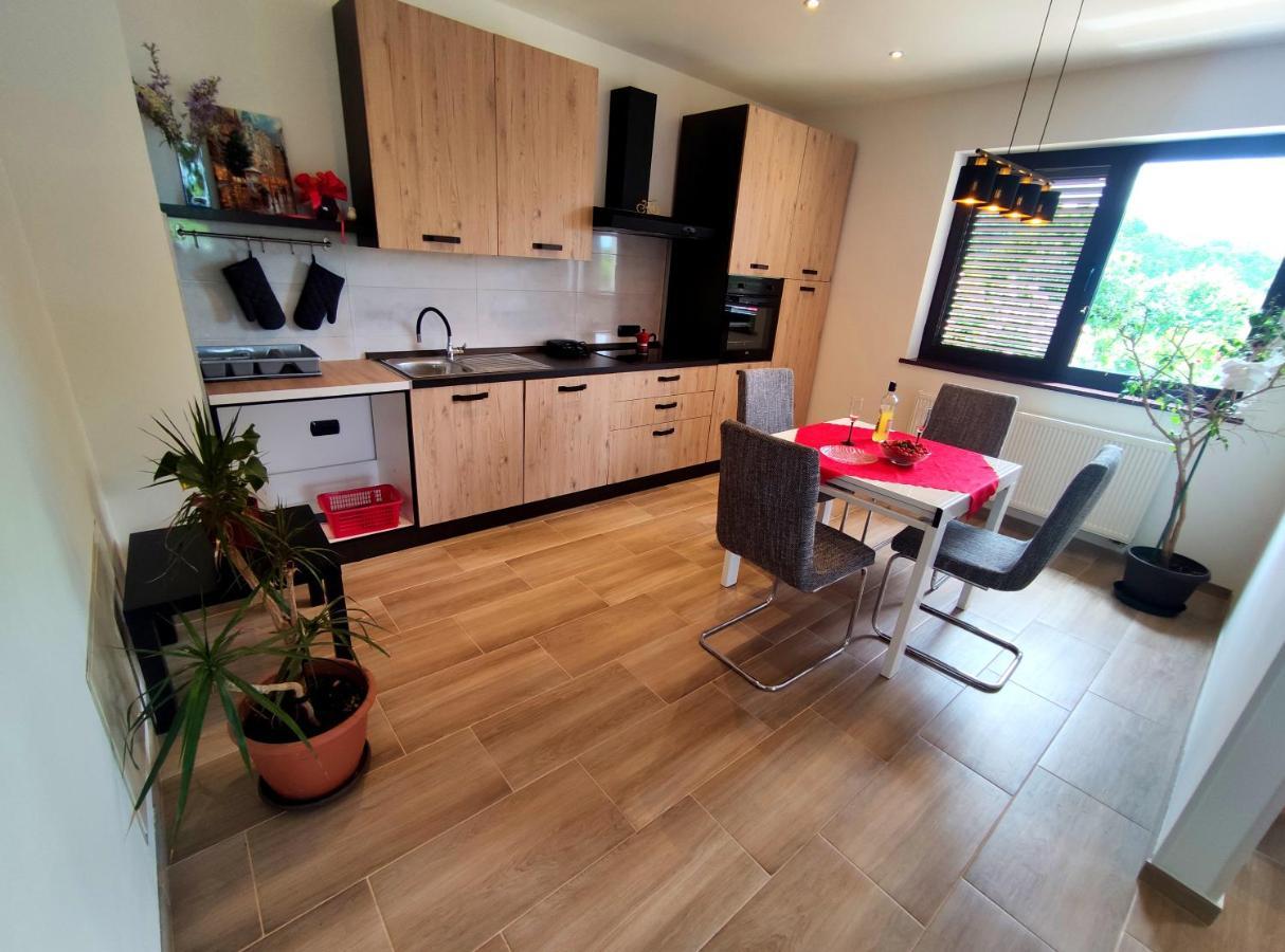 Apartmani Melia Marcelji Экстерьер фото