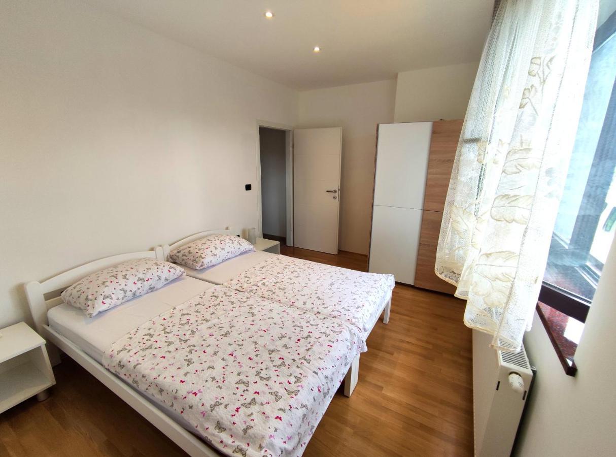 Apartmani Melia Marcelji Экстерьер фото