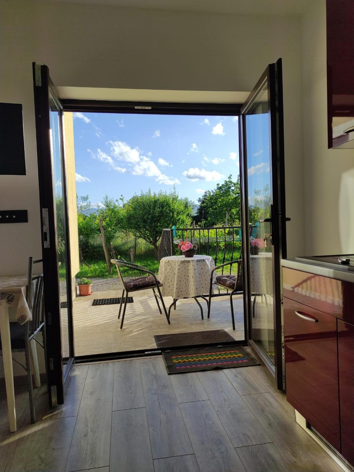 Apartmani Melia Marcelji Экстерьер фото